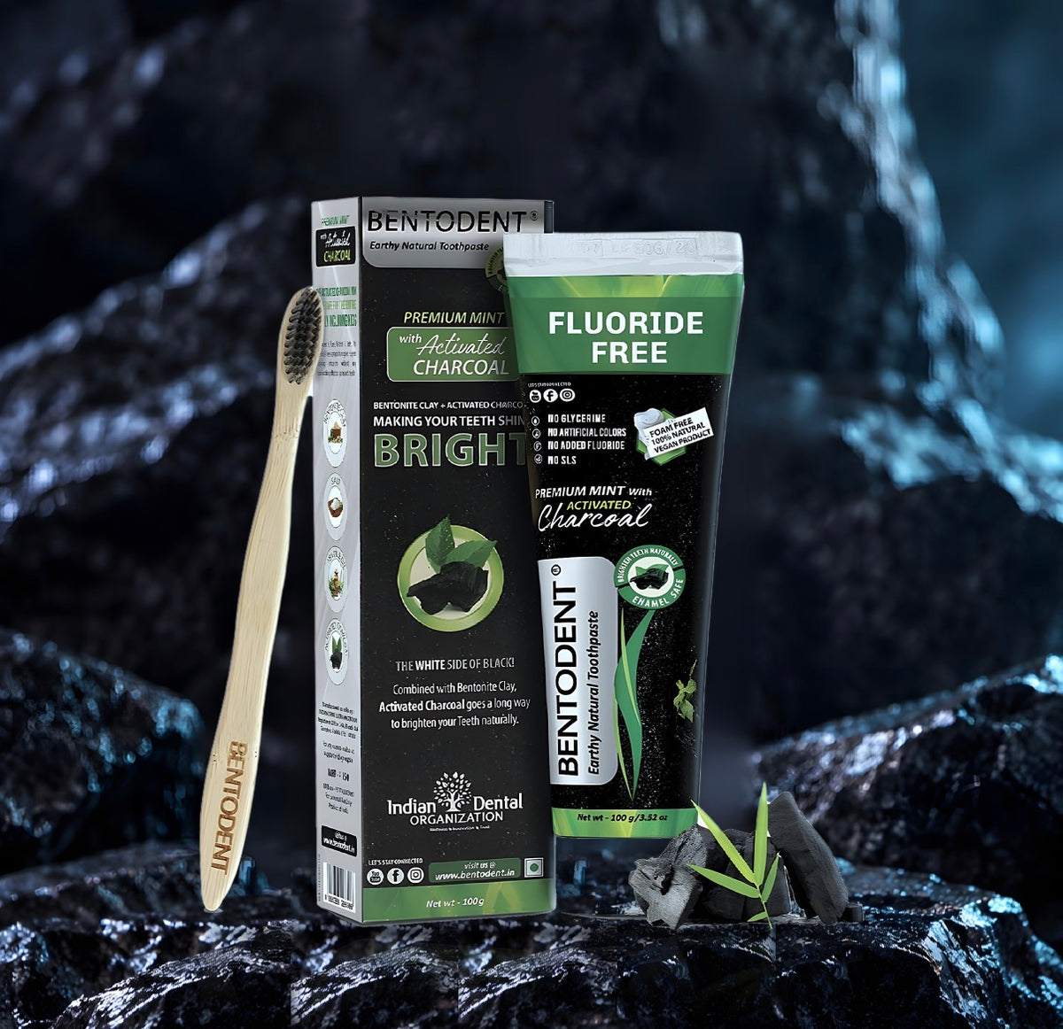 Freshora activated charcoal toothpaste, fluoride-free mint